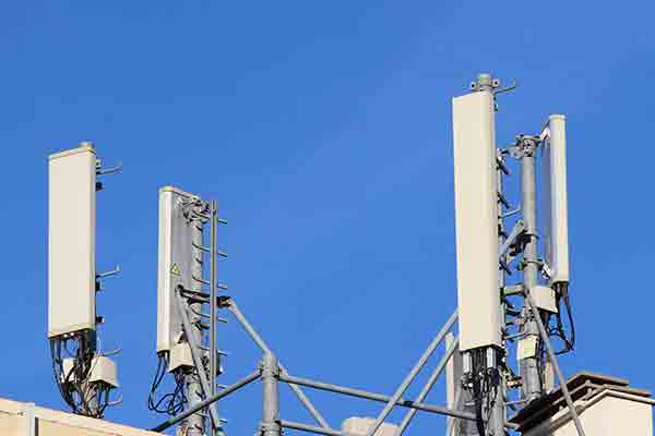 medir radiación de Antena telefonia móvil y ondas electromagnéticas